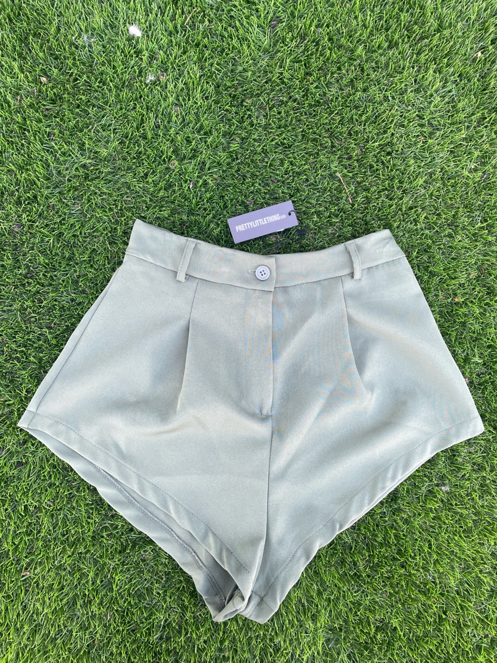 PRETTYLITTLETHING Sage High-Waist Tailored Shorts